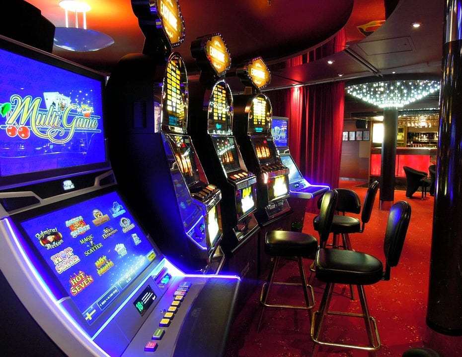 what should you not do at a slot machine?